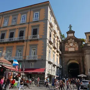 Apartament Piazza Dante 22