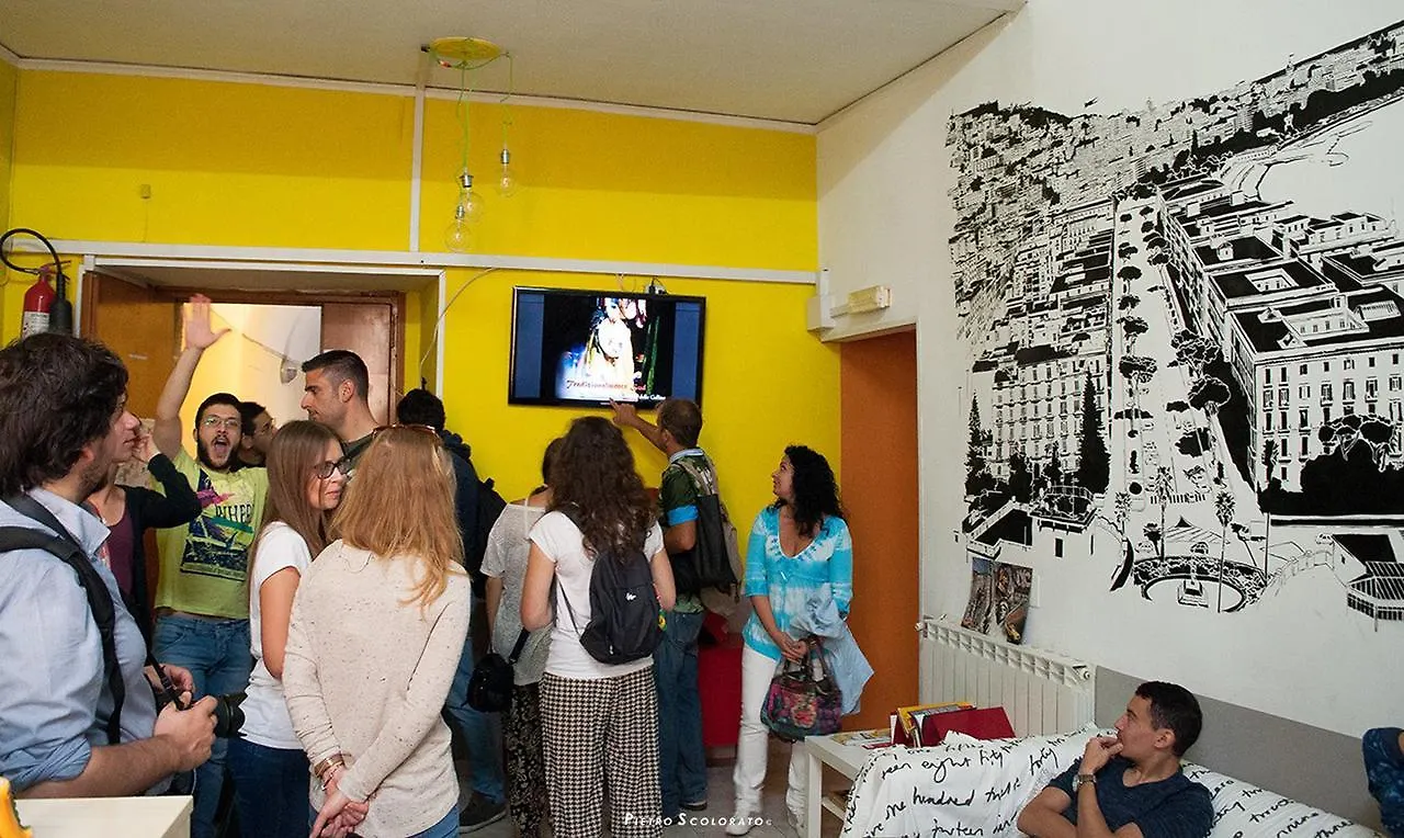 Naples Pizza Hostel Italy