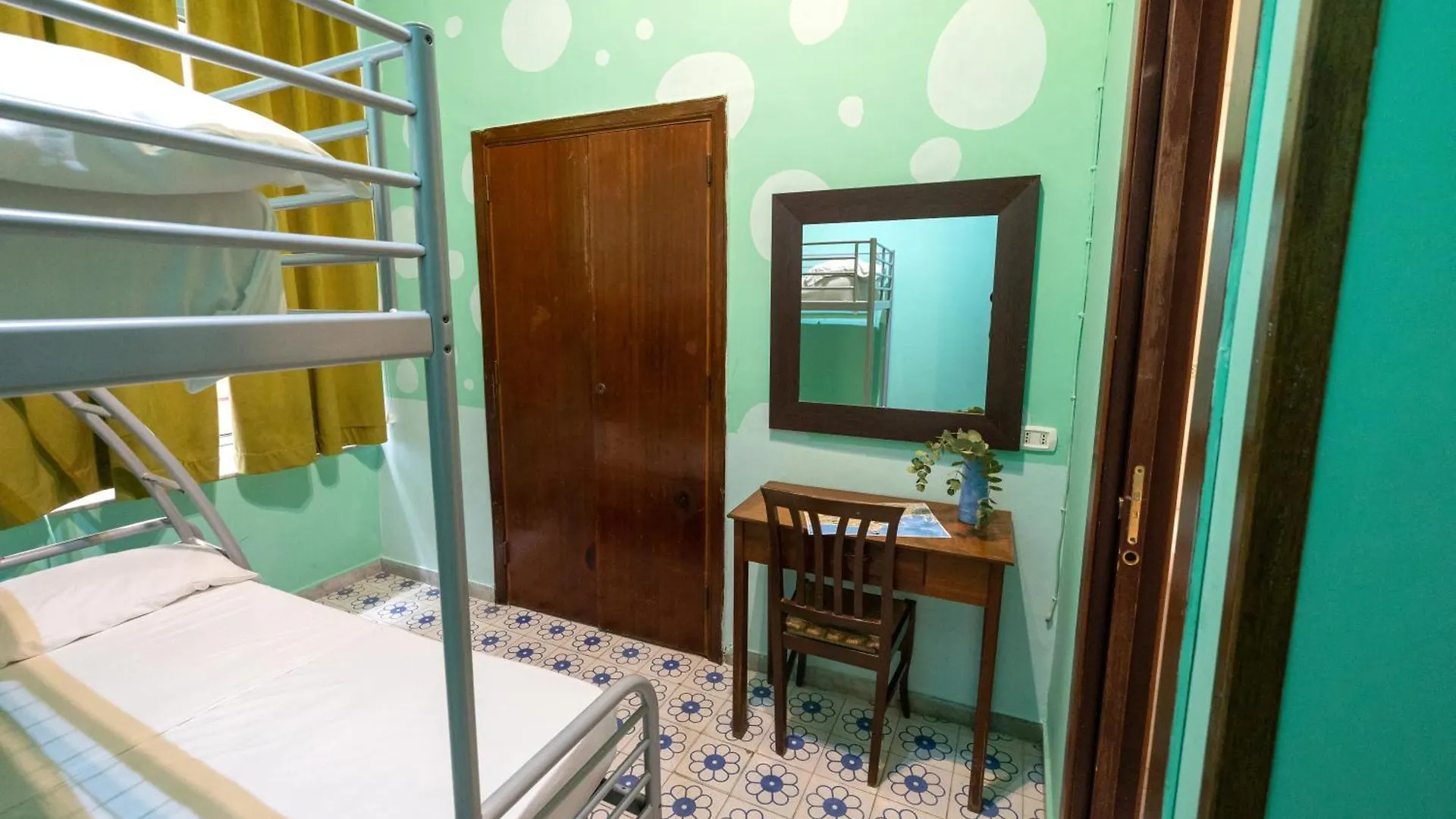 Naples Pizza Hostel